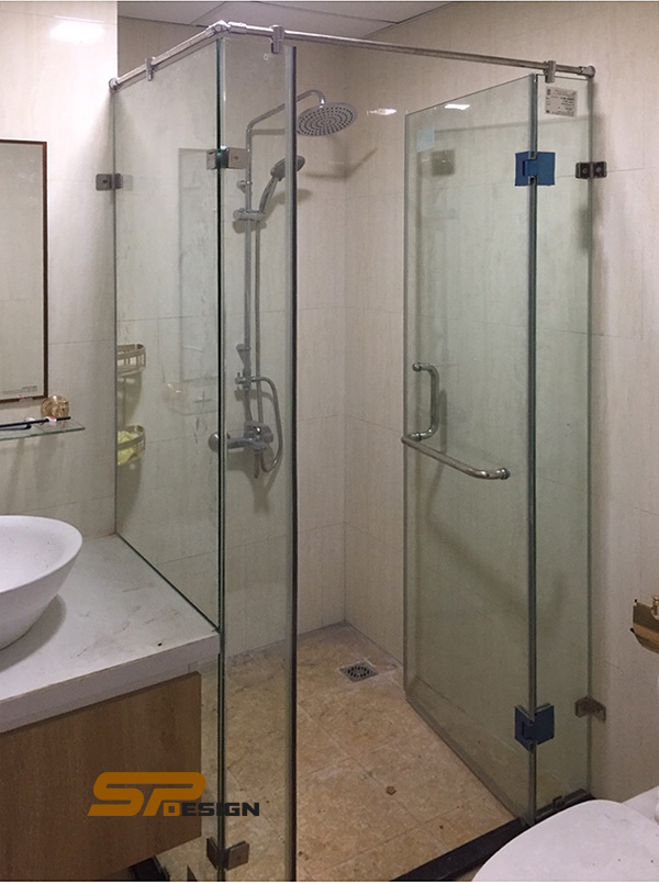 Vách kính phòng tắm bản lề 90 hiện đại VKT005